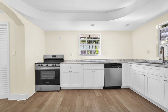 Foto del edificio - 511 NW 44th St