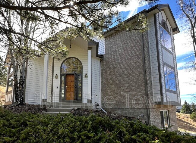 Foto del edificio - 376 Monte Vista Rd