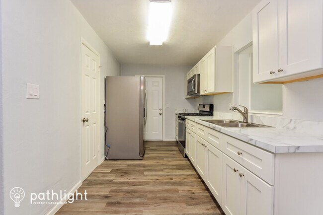 Foto del edificio - 801 S Kottle Circle, Daytona Beach, FL, 32114