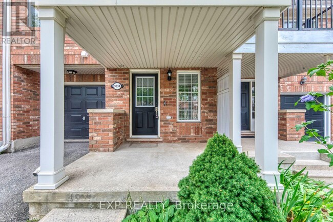 Building Photo - 3034 Dewridge Ave