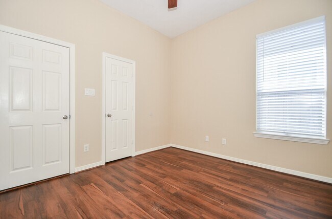 Foto del edificio - 20916 Sunrise Pine View Ln