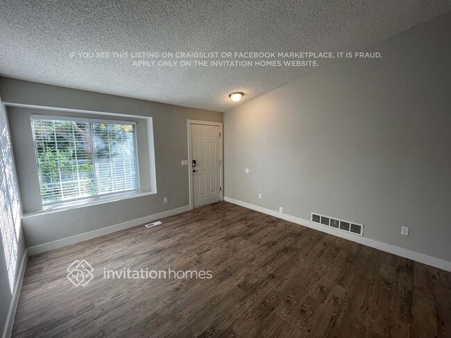 Building Photo - 10523 Hyacinth Pl