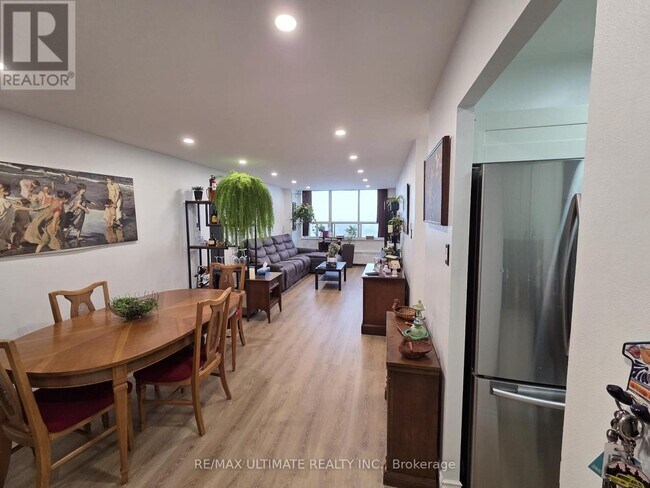 Photo du bâtiment - 390 Dixon Rd