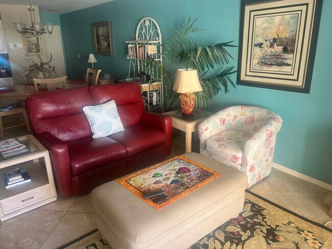 Foto del edificio - VENICE ISLAND! 2BR/2BA Condo in a Gated, Gulf front Community