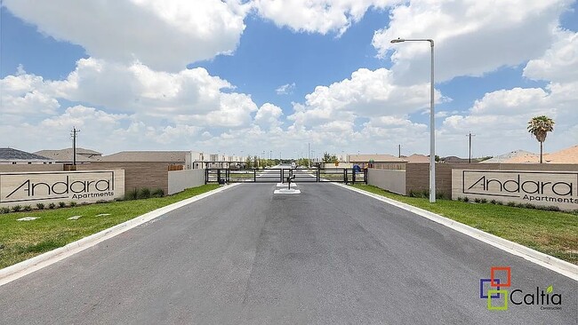 Foto del edificio - 3317 Duke Ave