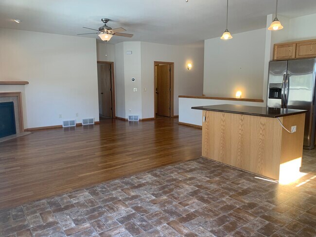 Foto del edificio - 238 Wind Stone Dr