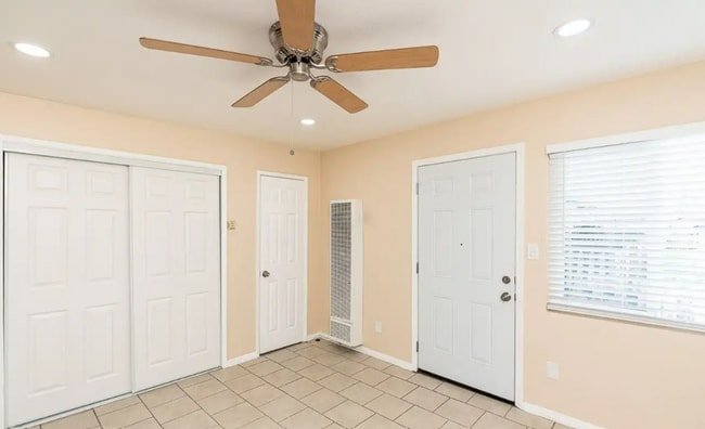 Foto del edificio - City Heights! RENOVATED 2-Bed, 1-Bath with IN UNIT W/D