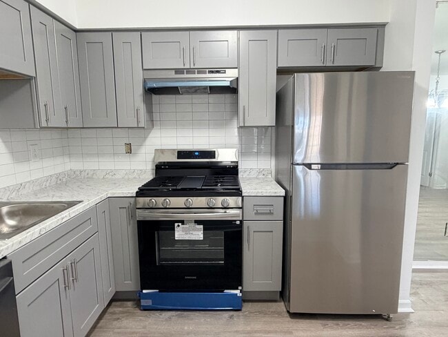 Building Photo - 614 Waterford Dr