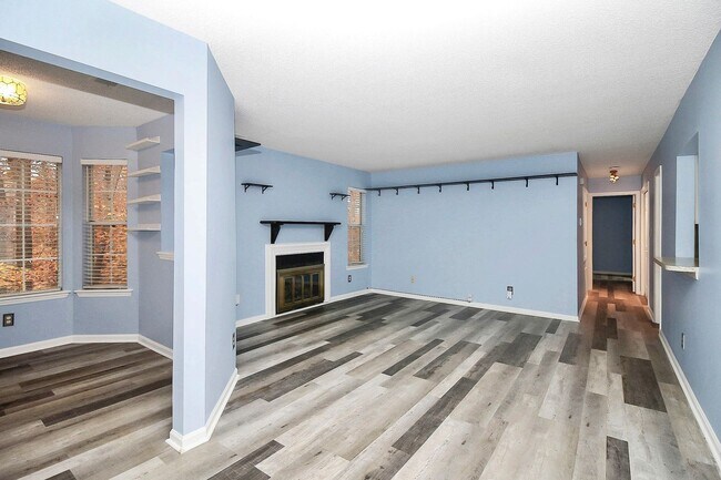 Foto del edificio - 6523 Clavell Lane, Unit E, Charlotte, NC