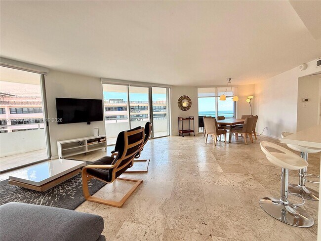 Foto del edificio - 5161 Collins Ave