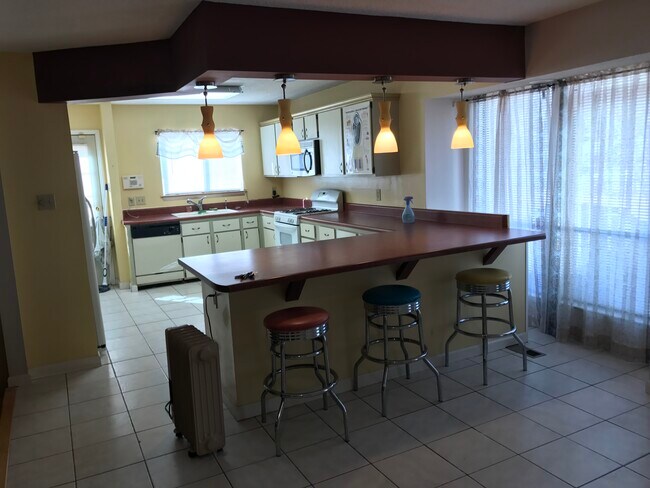 Foto del edificio - 6405 Garrett Rd
