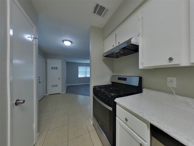 Foto del edificio - 11054 Spottswood Dr