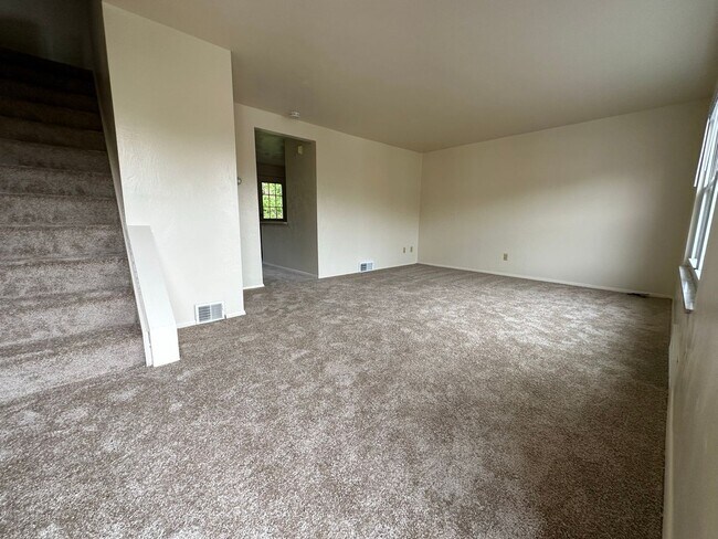 Foto del edificio - Wonderful Two Bedroom Townhouse in Plum! P...