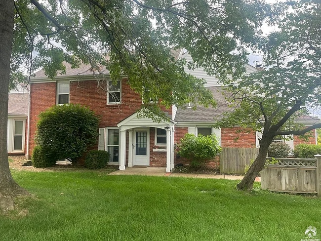 Building Photo - 1501 Crossgate Dr