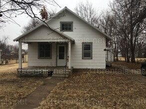 Building Photo - 1014 E 6th St
