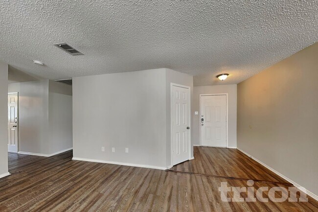 Foto del edificio - 7109 Galveston Dr