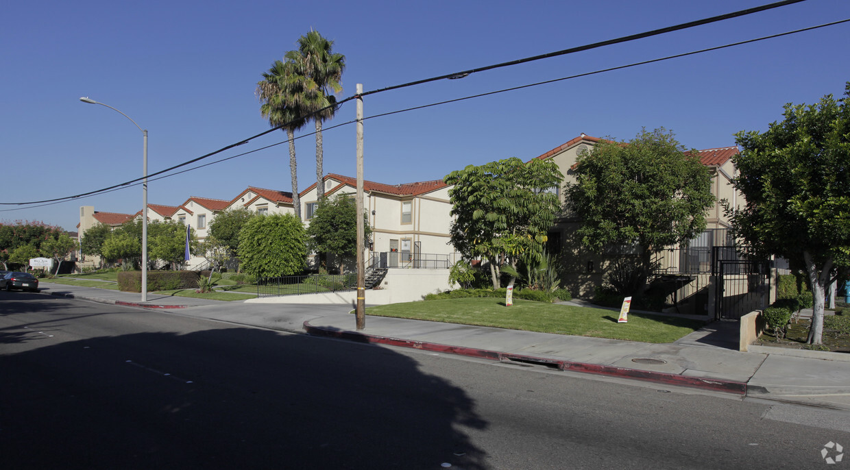 Primary Photo - Bel Air Manor Apartments