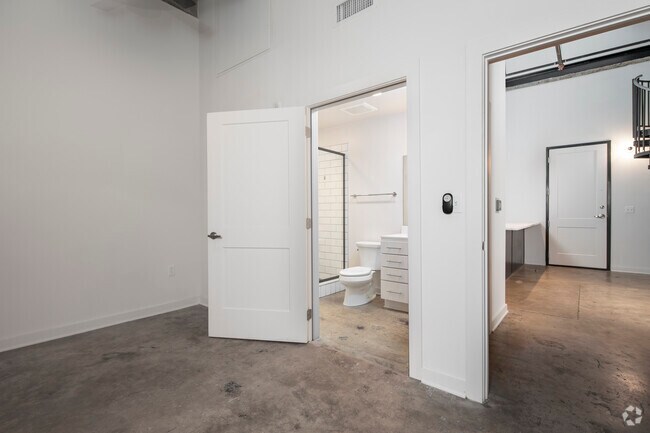 1 habitación, 1 baño, 910 ft² - Denham Lofts
