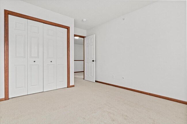 Foto del edificio - 13313 Virginia Ave S