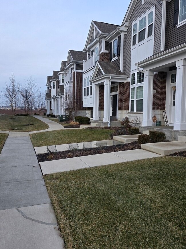 Building Photo - 4449 Monroe Ct