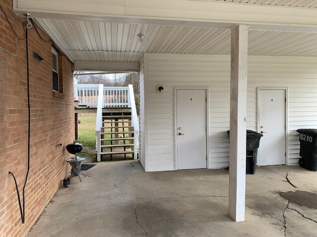 Building Photo - 6216 Radford Rd
