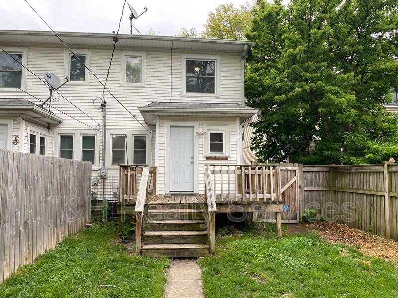 Primary Photo - 4726 N College Ave