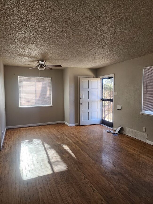 Building Photo - 5203 E Thrill Pl