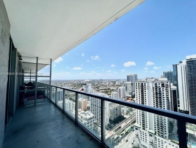Foto del edificio - 1111 SW 1st Ave