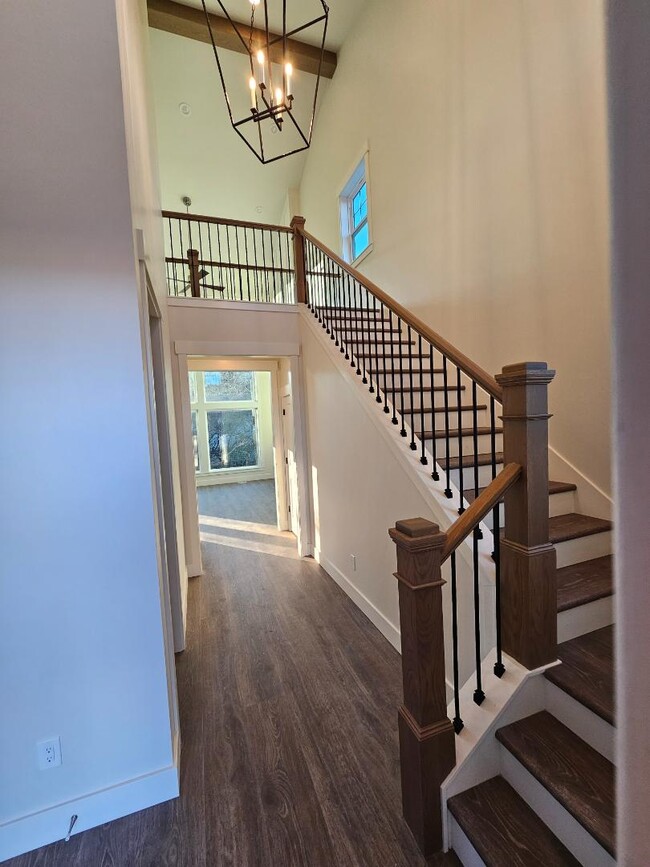 Building Photo - 68 S 250 E