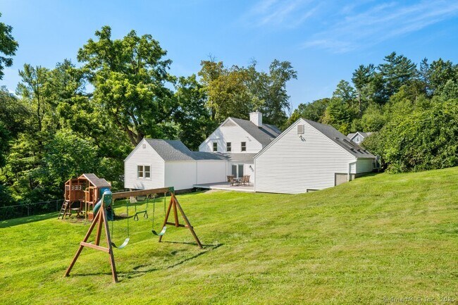 Building Photo - 120 Obtuse Hill Rd
