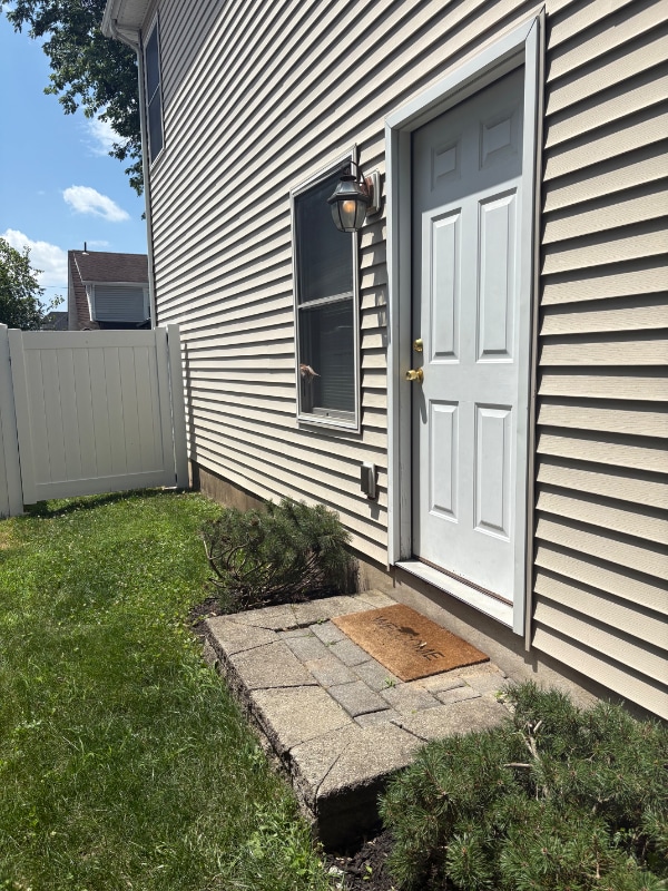 Foto principal - 120 Elmwood Ave