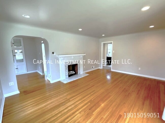 Building Photo - 1846 Garfield Ave