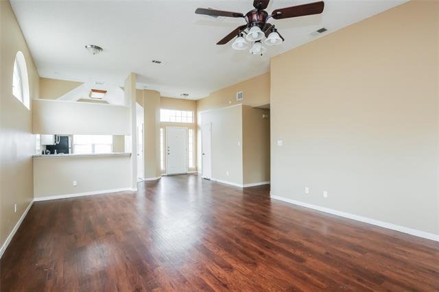 Building Photo - 211 Meandering Way