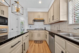 Building Photo - 3318 Pebble Trace Dr