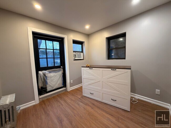 Foto del edificio - HALSEY STREET