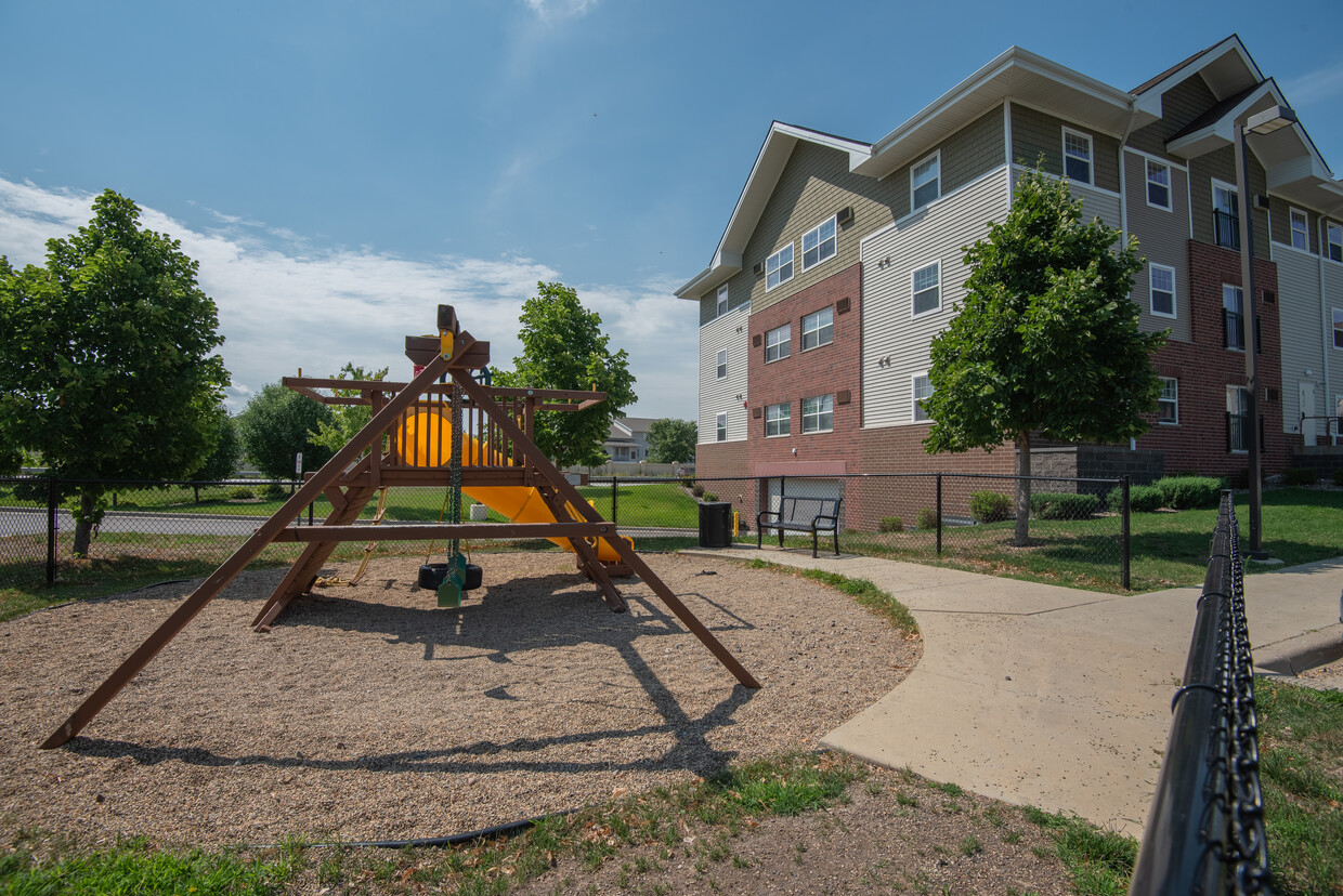 Primary Photo - The Meadows Apartments