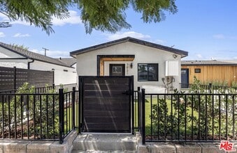 Building Photo - 7931 Zelzah Ave