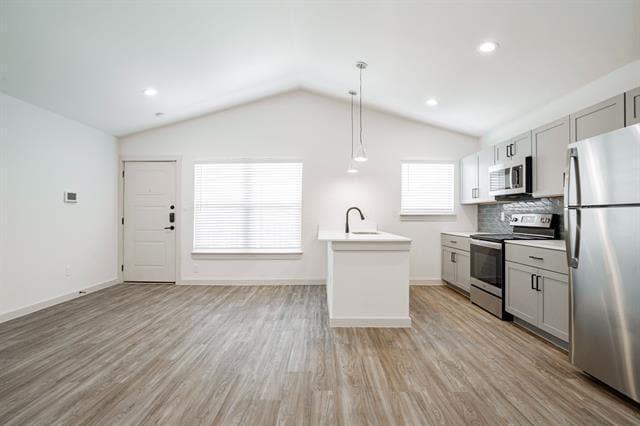 Building Photo - 523 N Ewing Ave