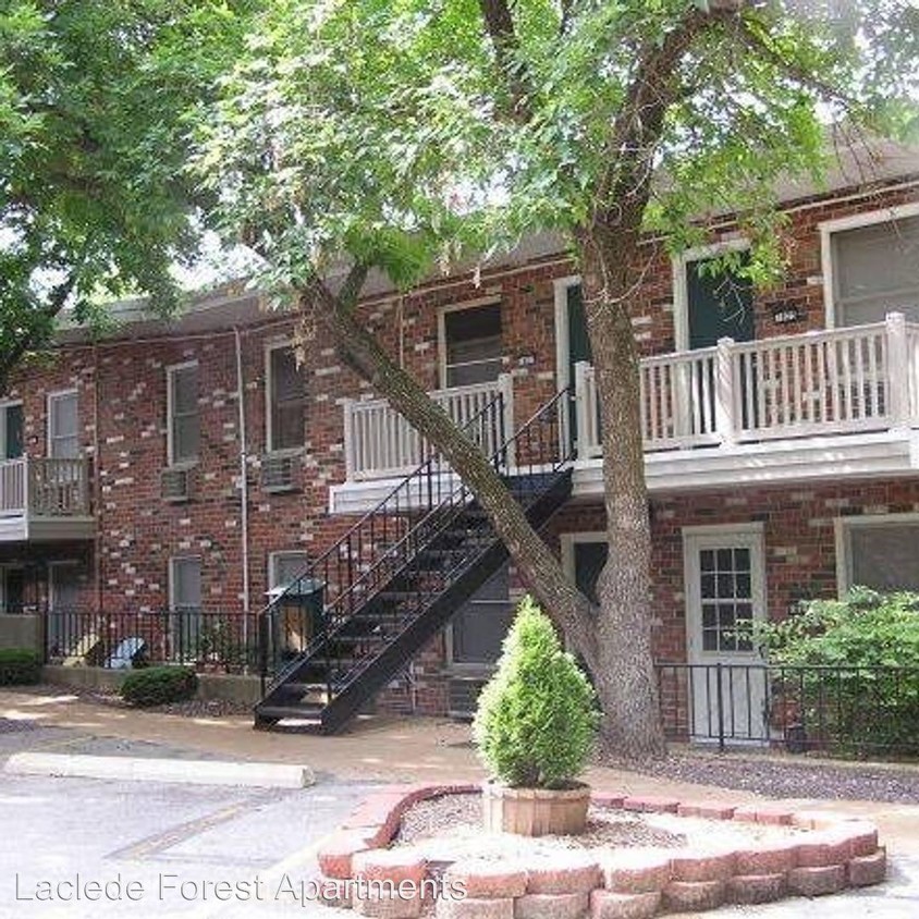 Primary Photo - 7828 Laclede Forest Dr