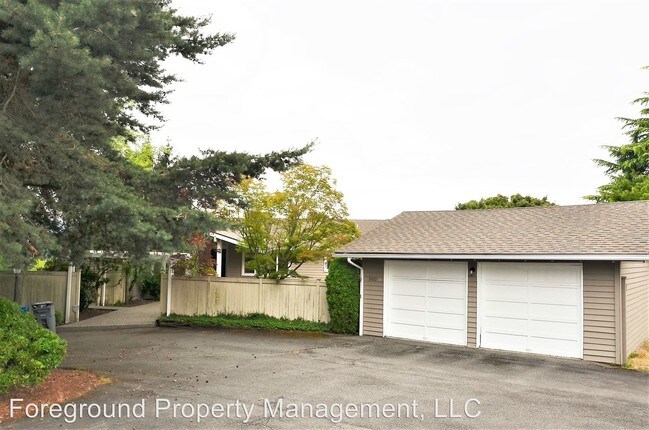 Building Photo - 5 br, 3.5 bath House - 8810 NE 24th Street
