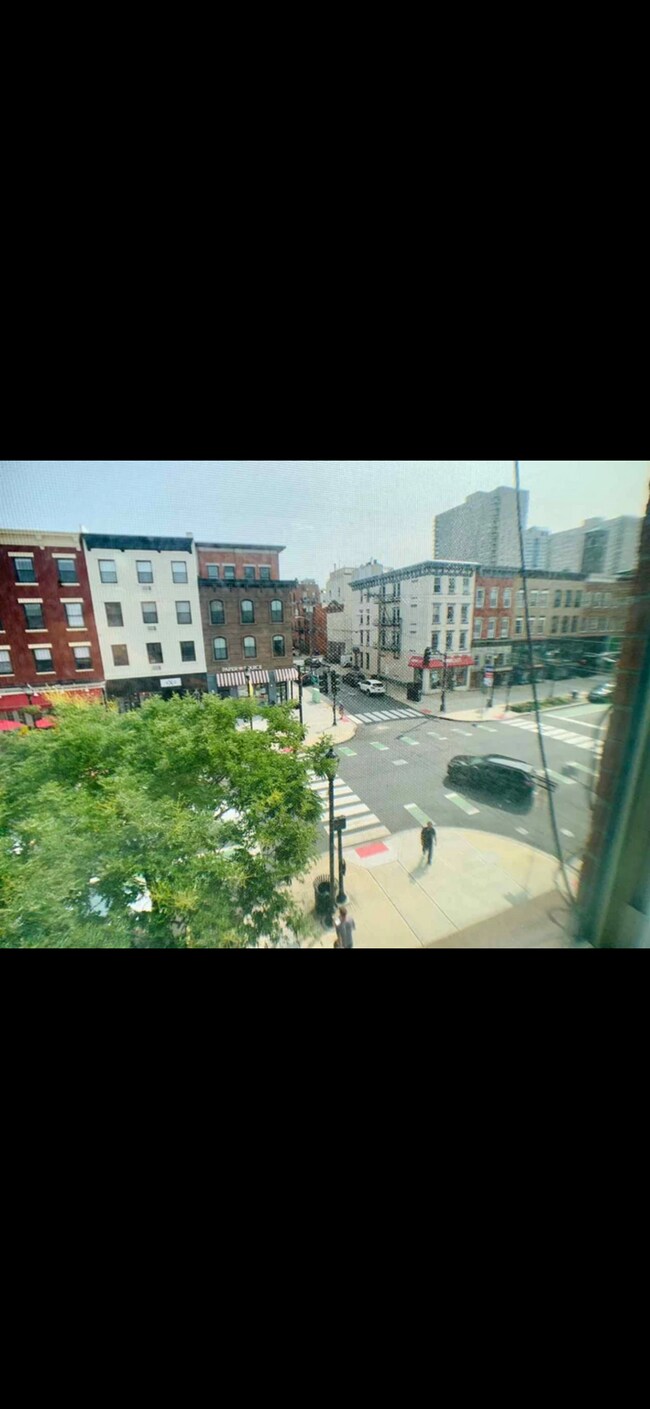 Foto del edificio - 502 Washington St