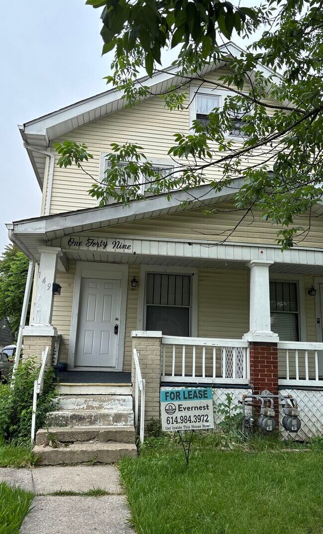 Foto del edificio - 149 Clarendon Ave