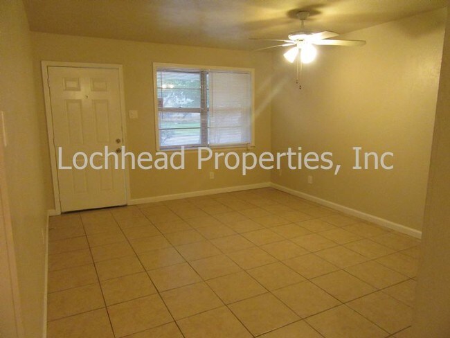 Building Photo - 2322 Tradewind Dr