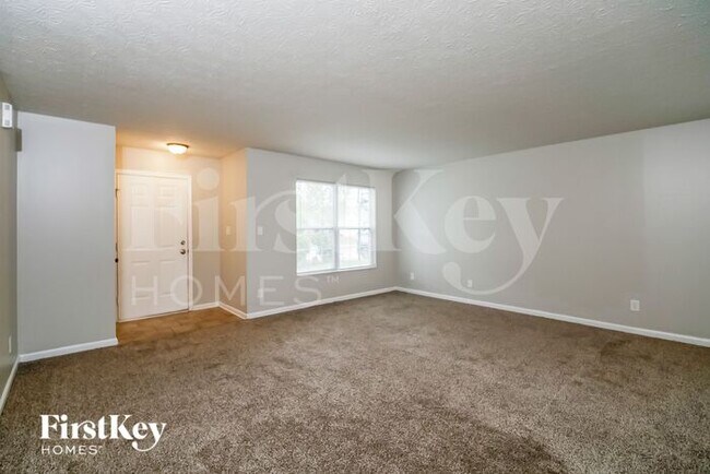 Foto del edificio - 3119 Hemlock Way