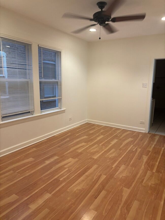 Building Photo - 1810 N Long Ave