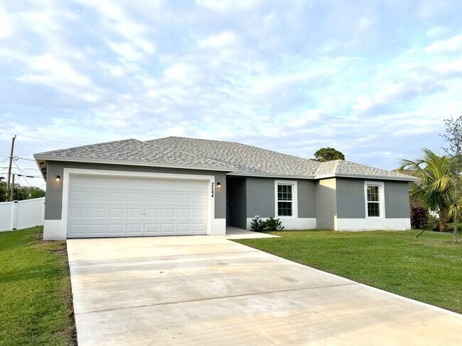 Foto del edificio - 2584 SW Grotto Cir