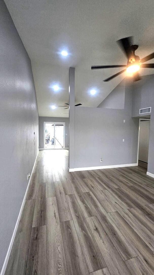 Foto del edificio - 5960 W Oregon Ave