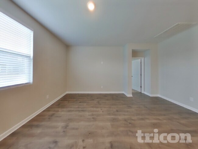 Foto del edificio - 2028 Tate Farm Ln