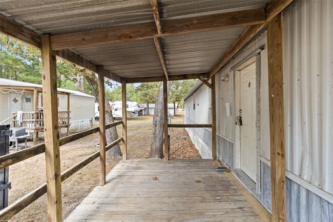 Building Photo - 1202 US-190