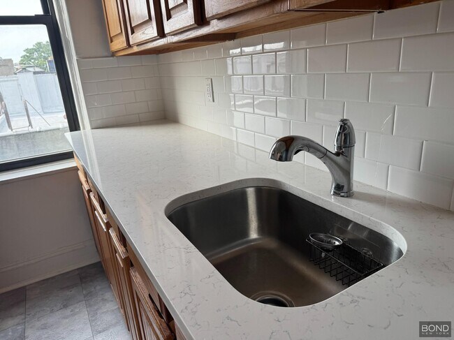 Foto del edificio - 31-14 35th St